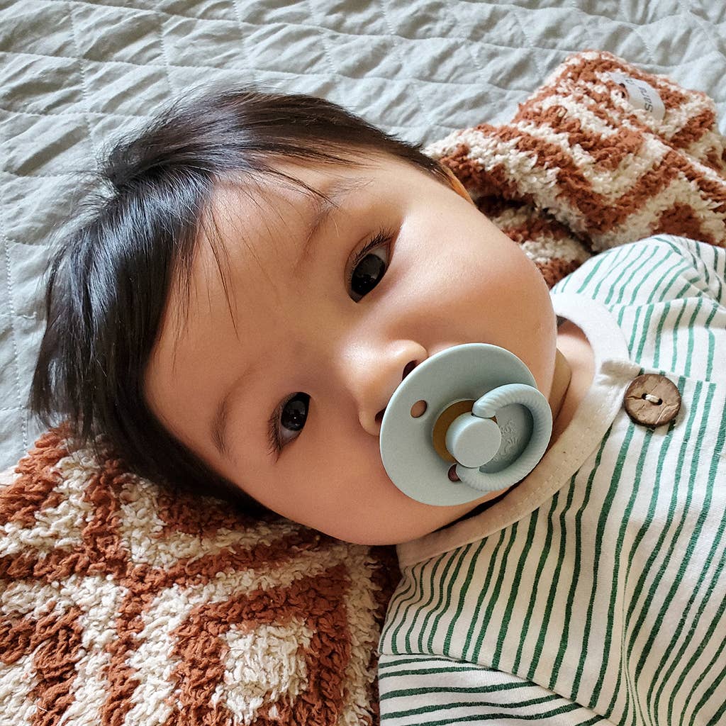 *NEW STYLES* Itzy Soother™ Natural Rubber Paci Sets: Glow 0-6 M