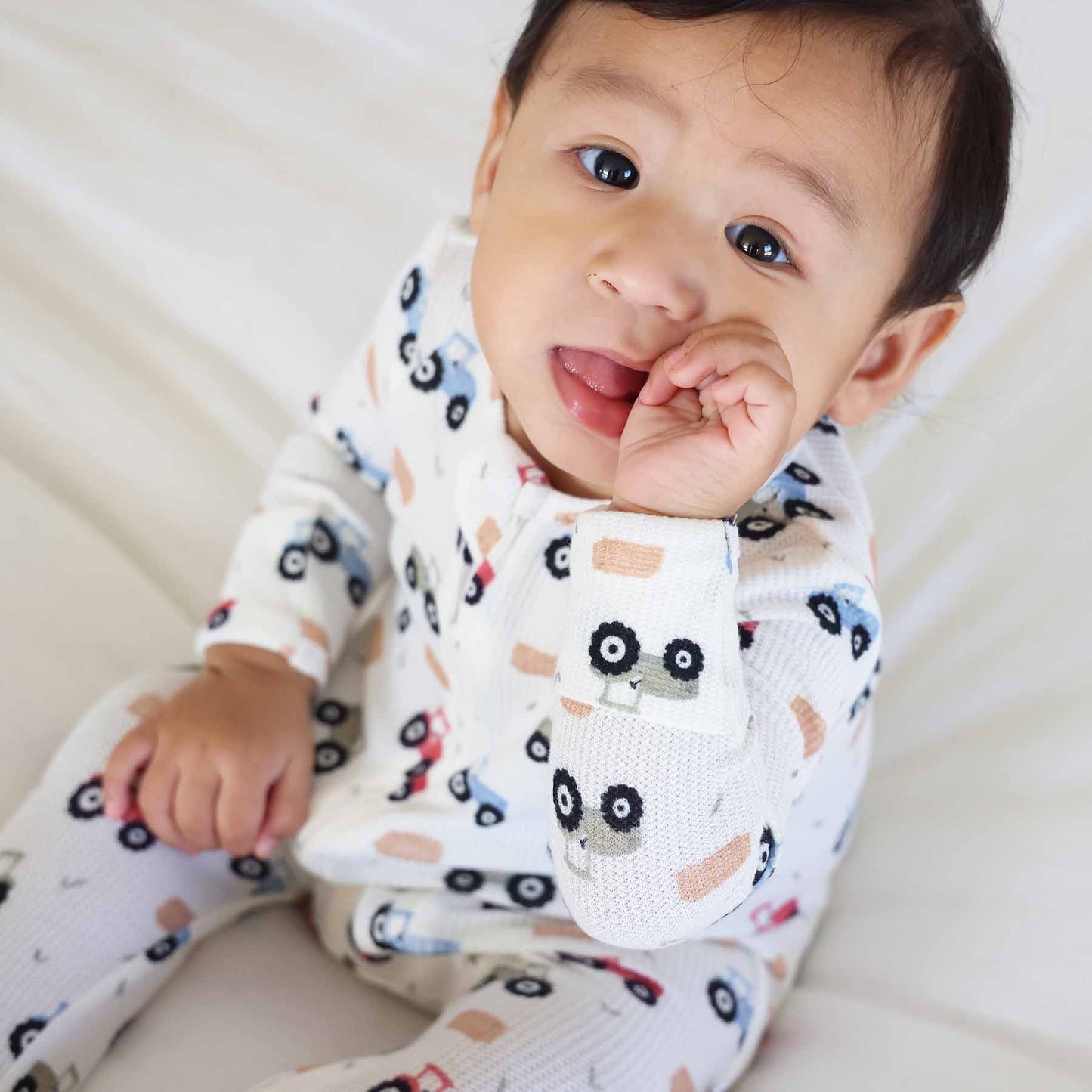 Little Farmer Bamboo Waffle Zipper Footie: Newborn