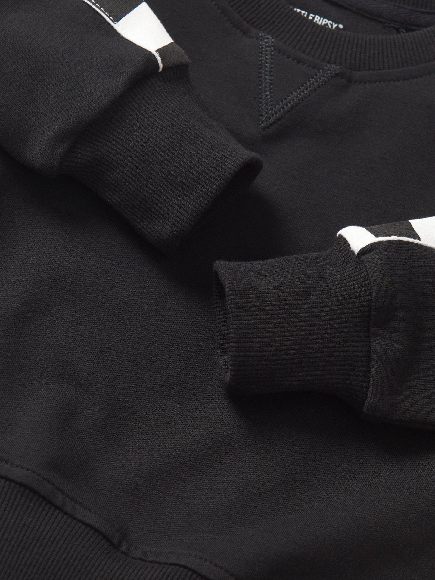 Side Checkered Pullover - Black