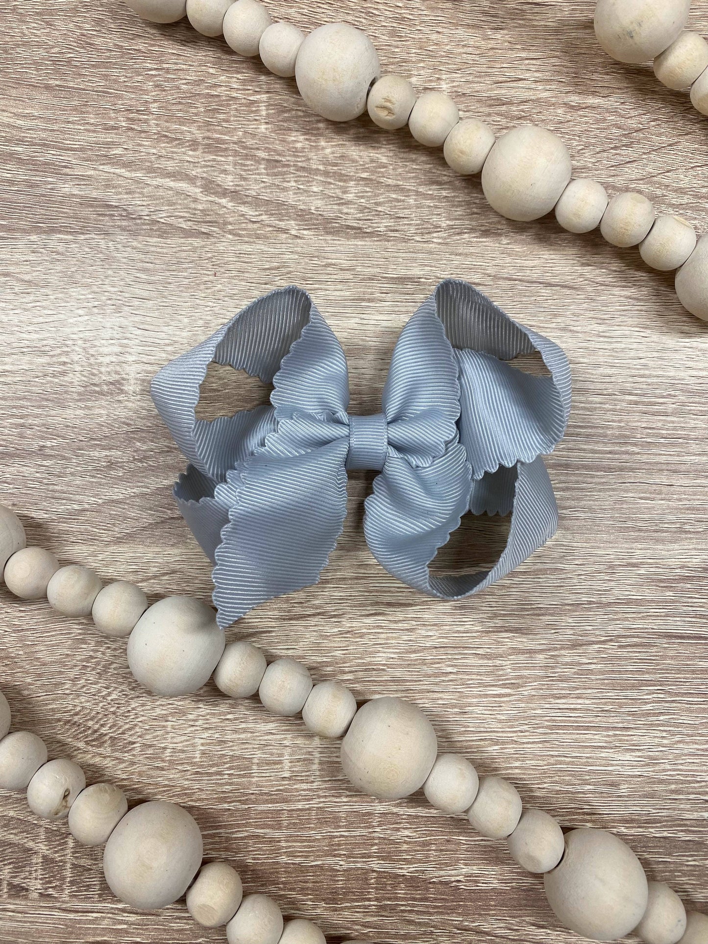 Classic Scalloped Bows - Alligator Clip - 4.5": Chocolate