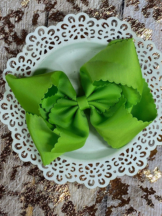 Oversize Scalloped Bows - Alligator Clip - 5.5": Lime Green