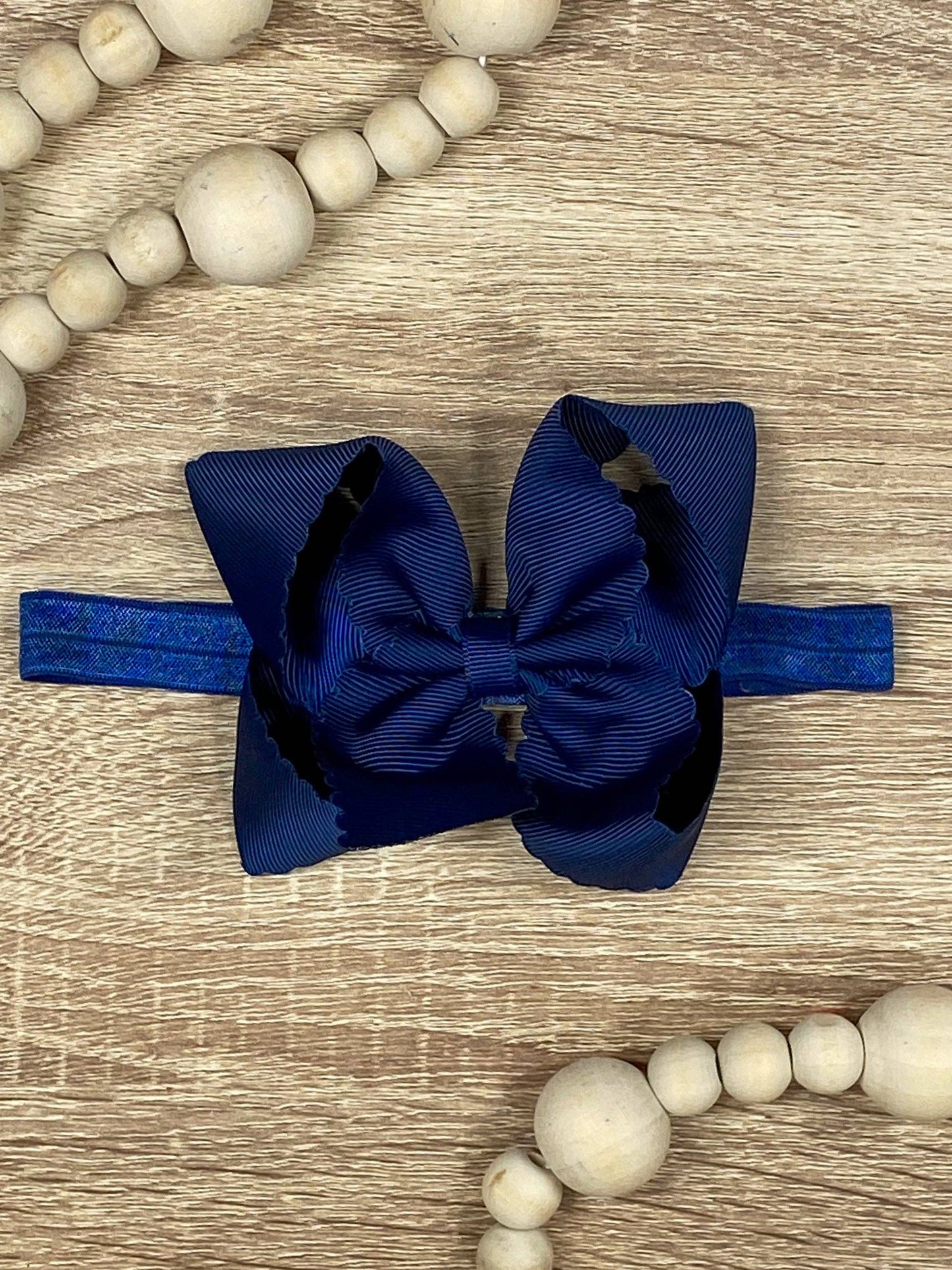 Classic Scalloped Bow - Headband - 4.5": White