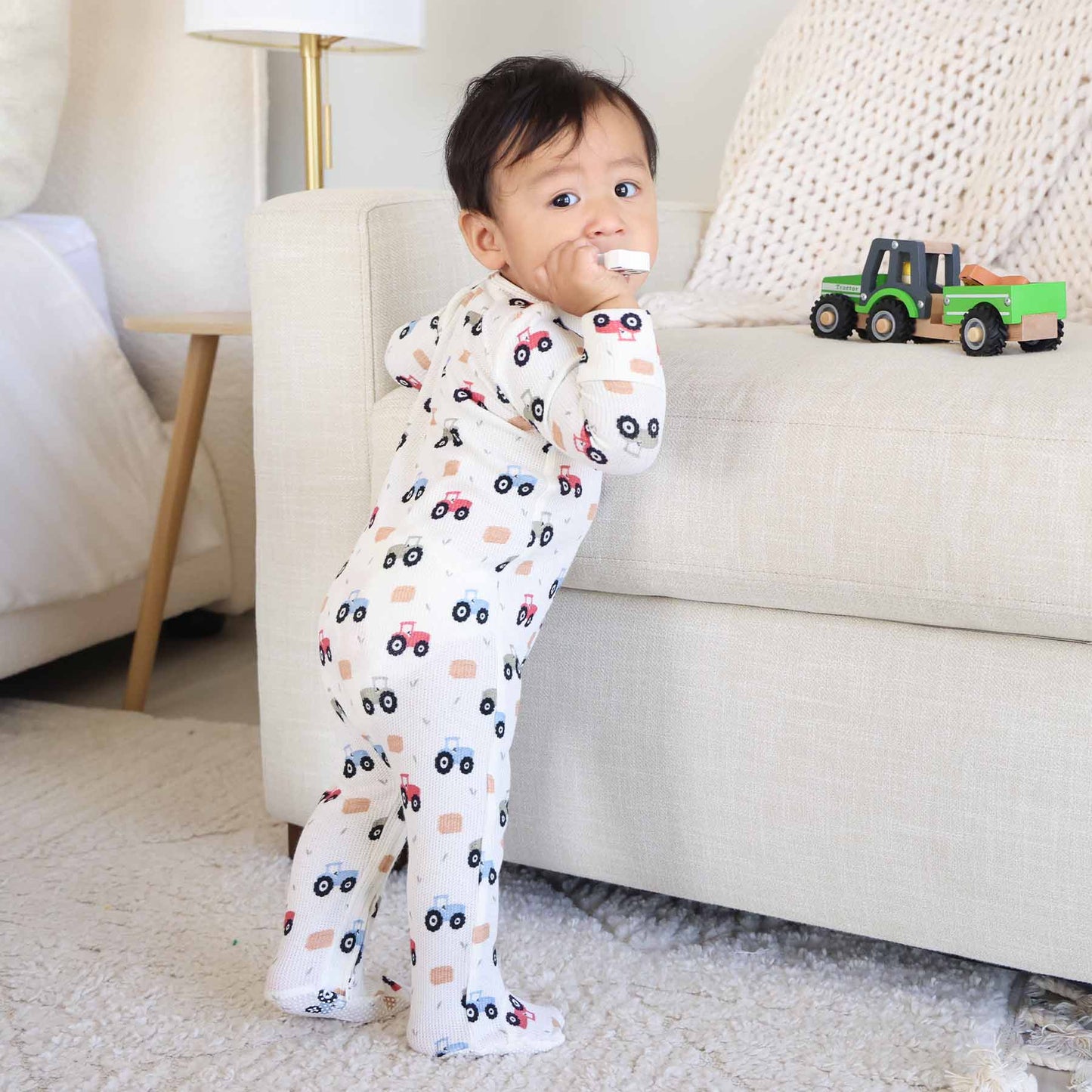 Little Farmer Bamboo Waffle Zipper Footie: Newborn