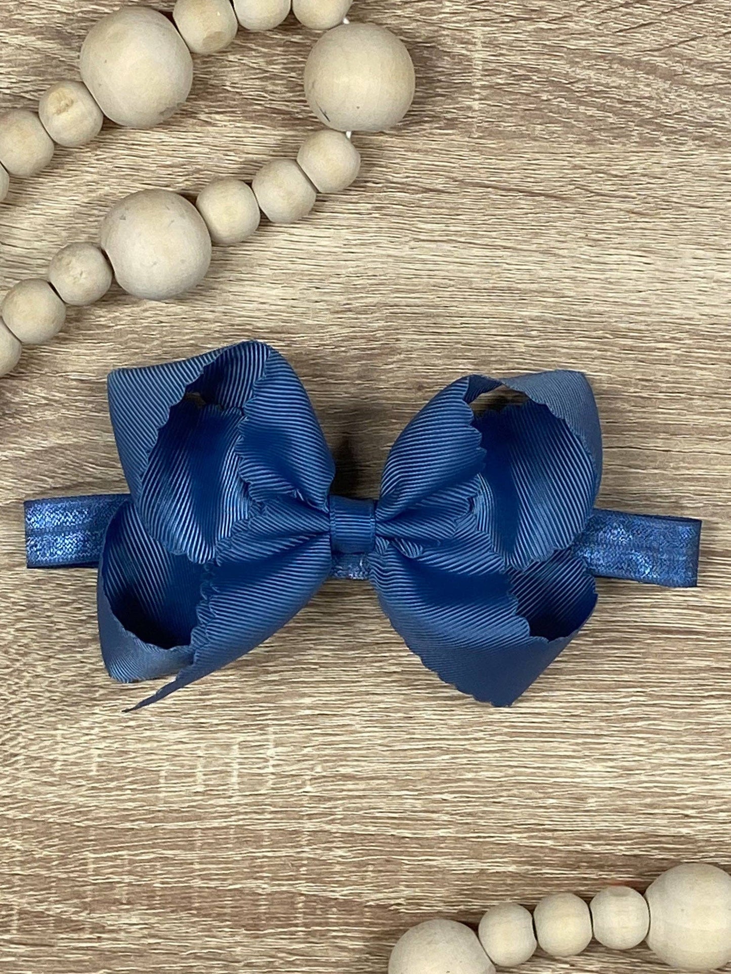 Classic Scalloped Bow - Headband - 4.5": White