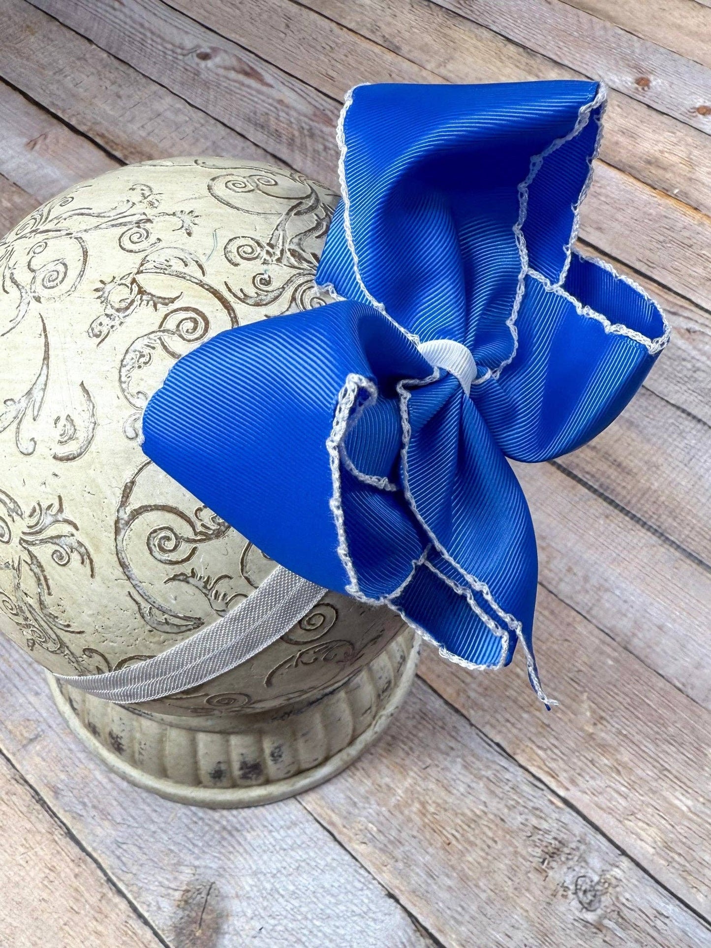 5" Classic Moonstitch Boutique Bows Girls Hair Accessories | Clip or Headband: Purple with White Moonstitch / Hair Bow on Clip