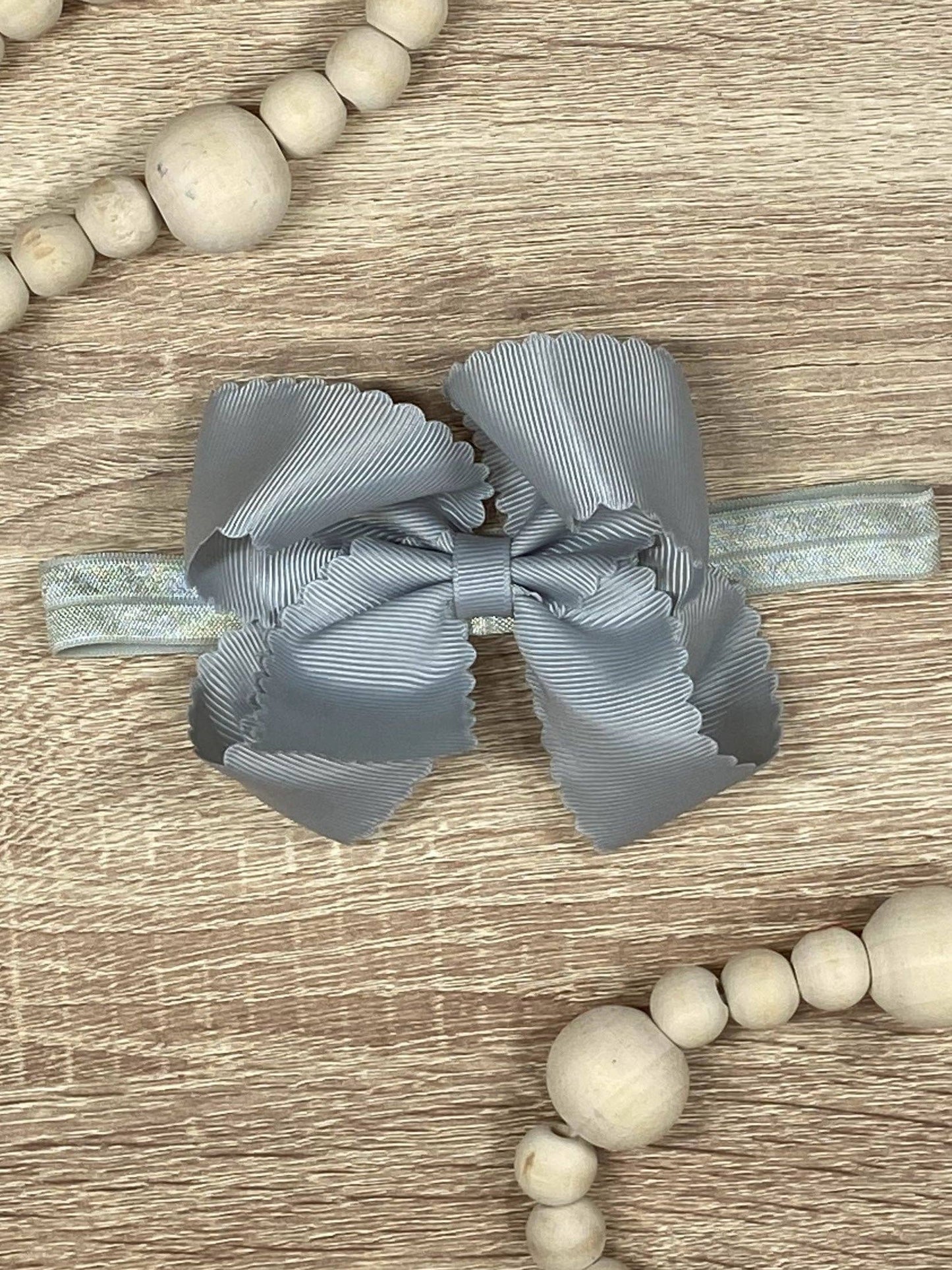 Classic Scalloped Bow - Headband - 4.5": White