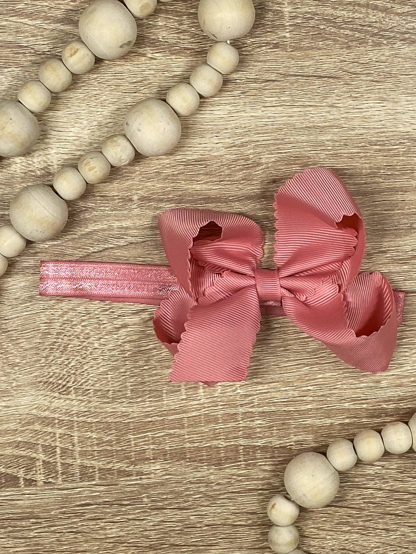 Classic Scalloped Bow - Headband - 4.5": White