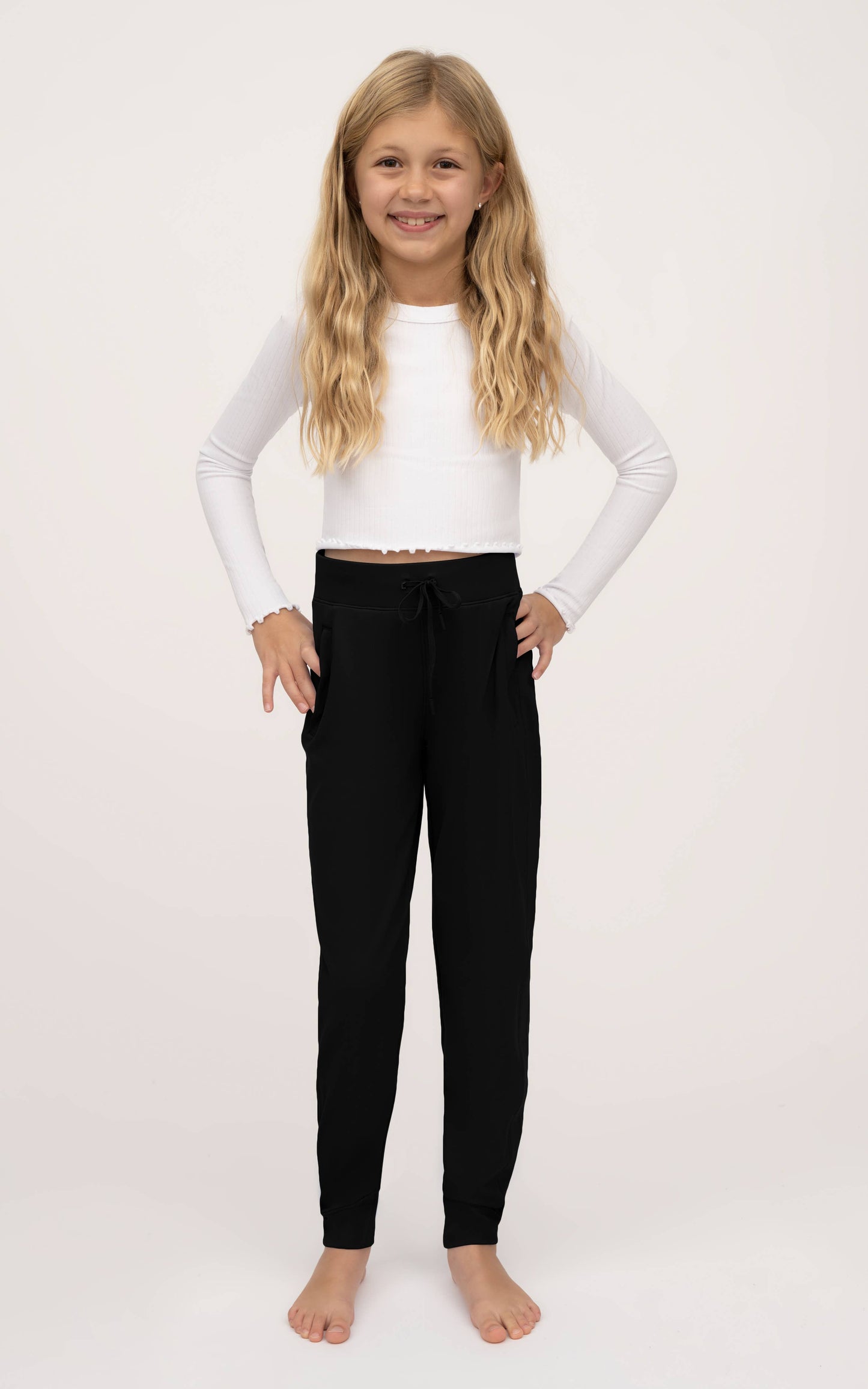 Tween Girls Lux Side Pocket Jogger with Drawstring: Black