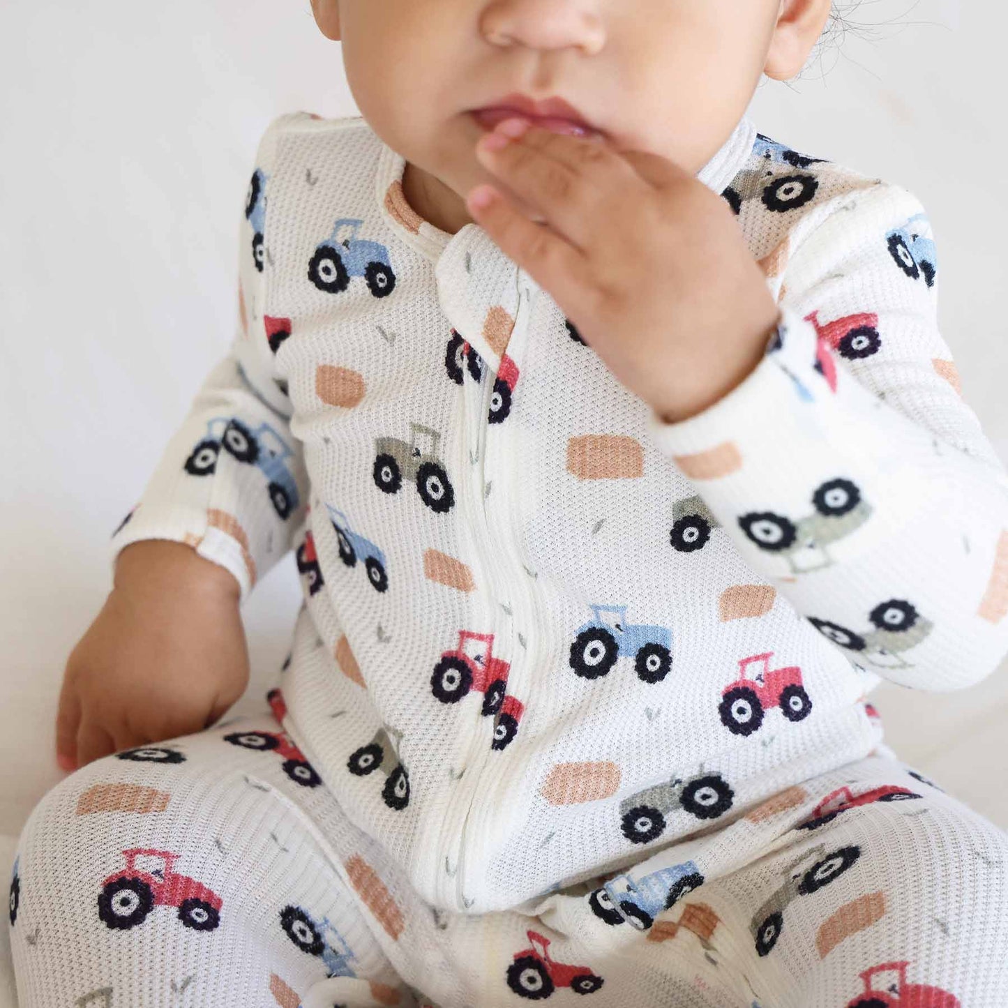 Little Farmer Bamboo Waffle Zipper Footie: Newborn
