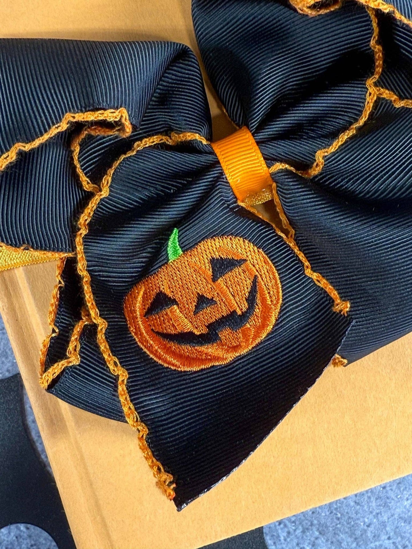 Jack-o-Lantern Embroidered Moonstitch Hair Bow | Headband