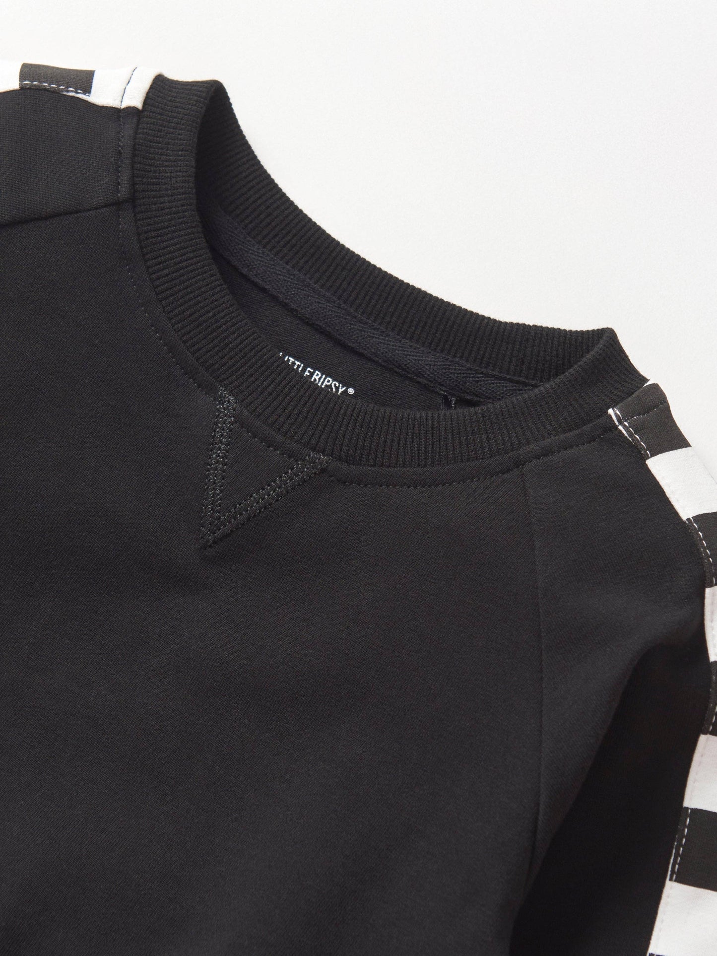 Side Checkered Pullover - Black