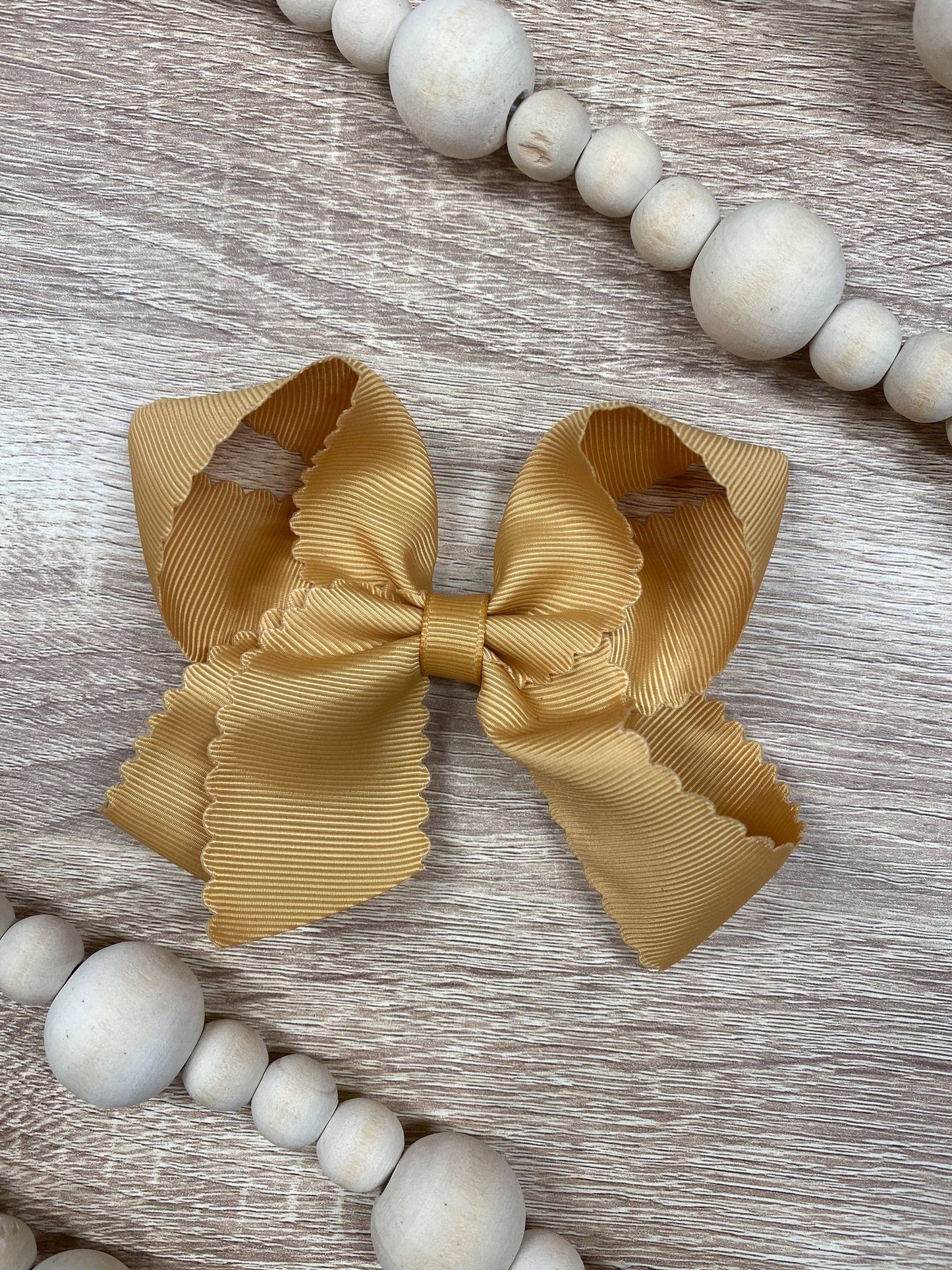 Classic Scalloped Bows - Alligator Clip - 4.5": Gold