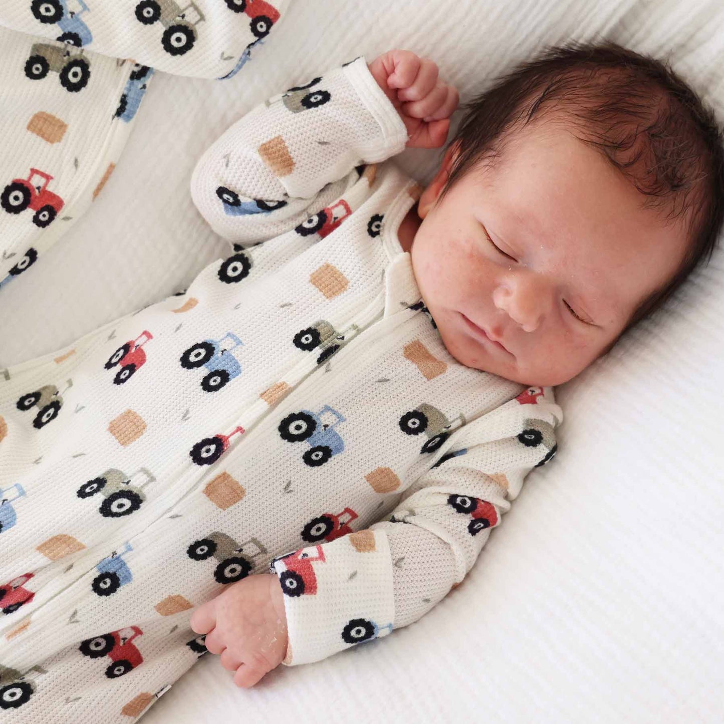 Little Farmer Bamboo Waffle Zipper Footie: Newborn