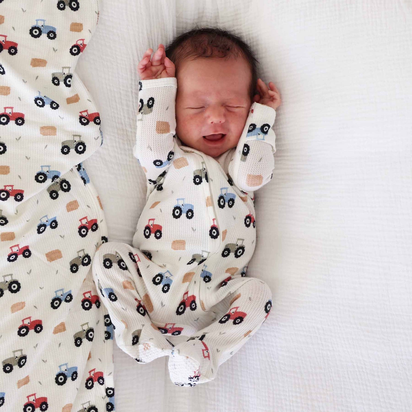Little Farmer Bamboo Waffle Zipper Footie: Newborn