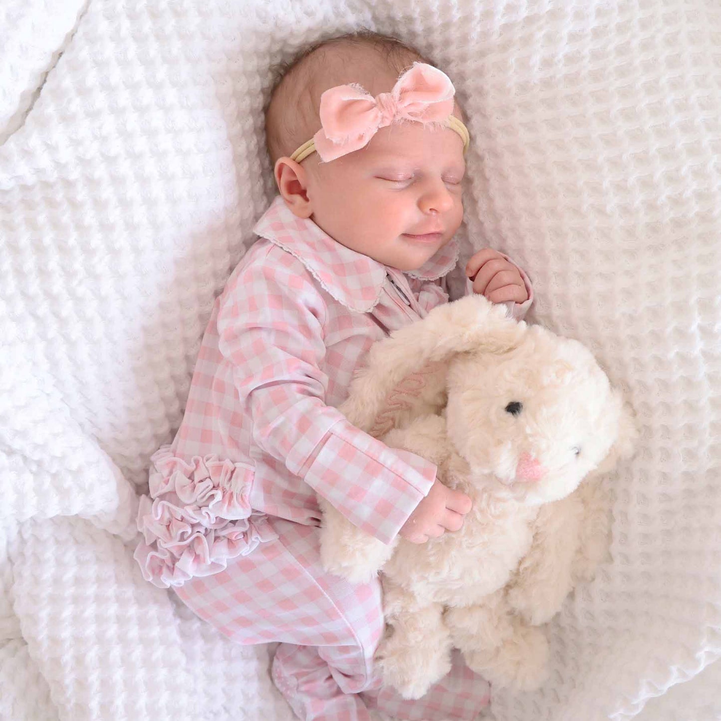 Cuddle Plush Friends: Bentley Bunny