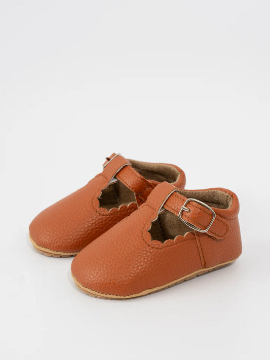 T-Strap Scalloped Buckle Shoes-Brown