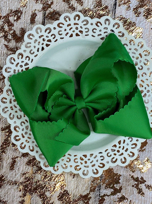 Oversize Scalloped Bows - Alligator Clip - 5.5": Emerald