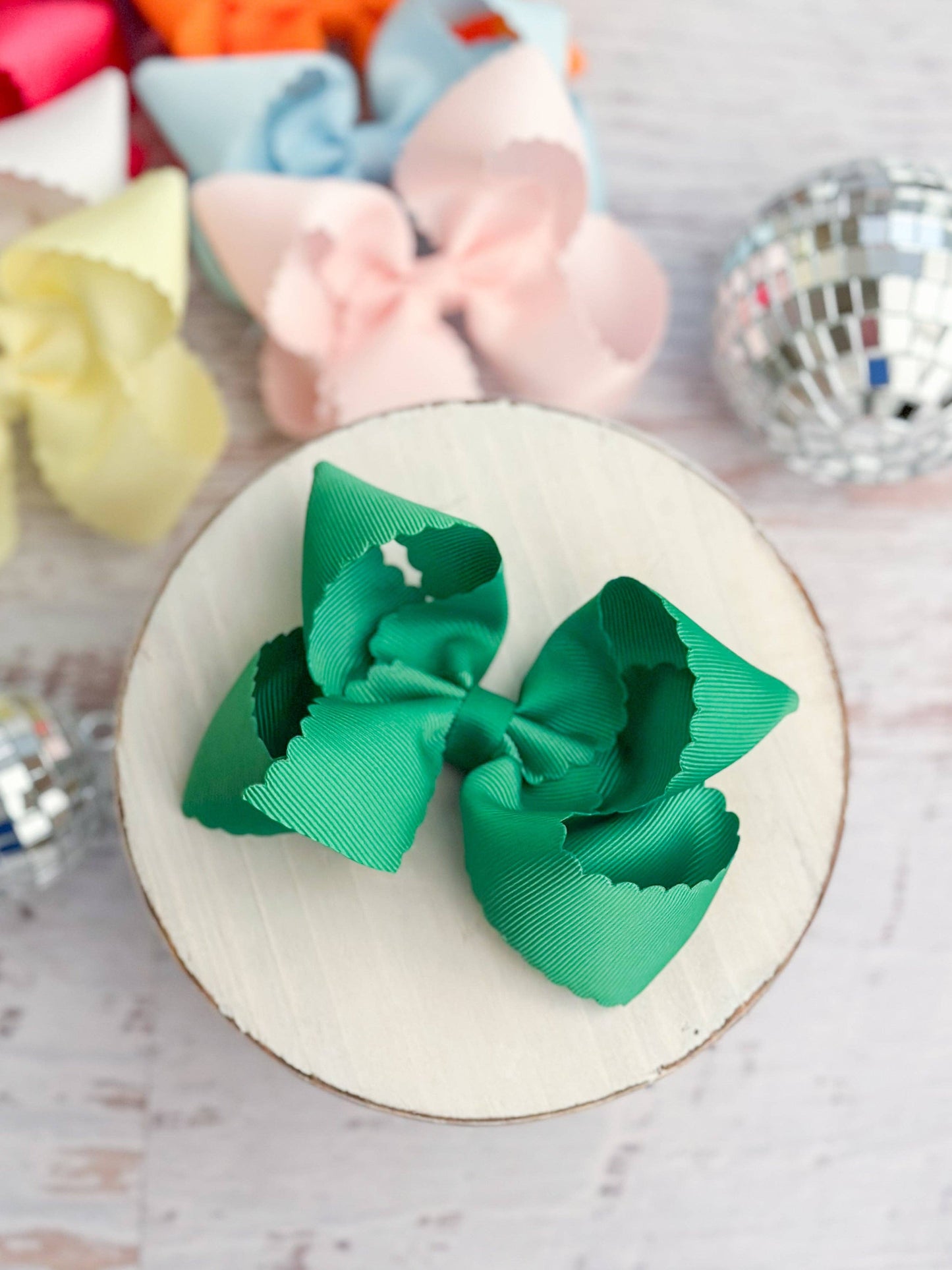 Classic Scalloped Bows - Alligator Clip - 4.5": Royal Blue