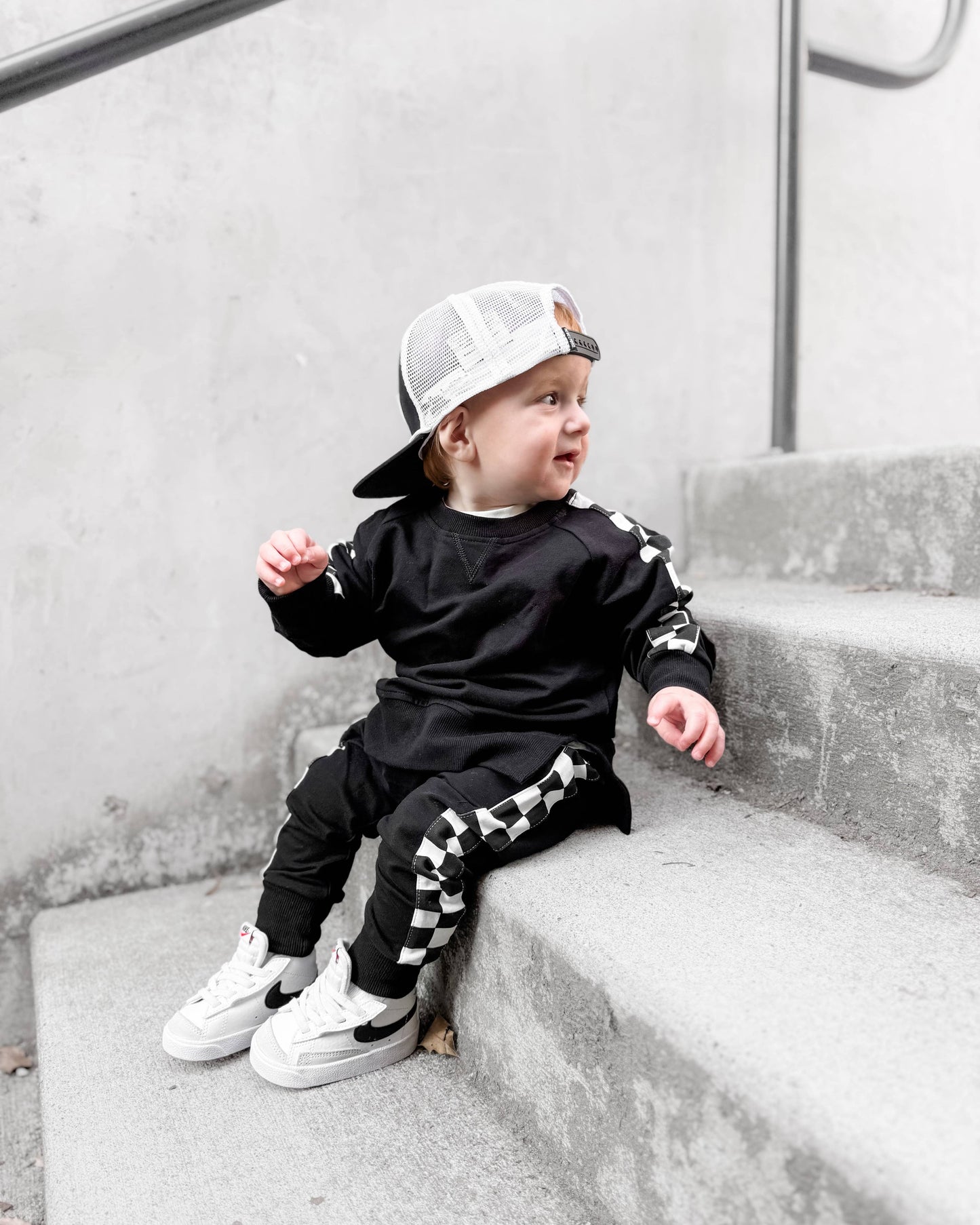 Side Checkered Jogger - Black