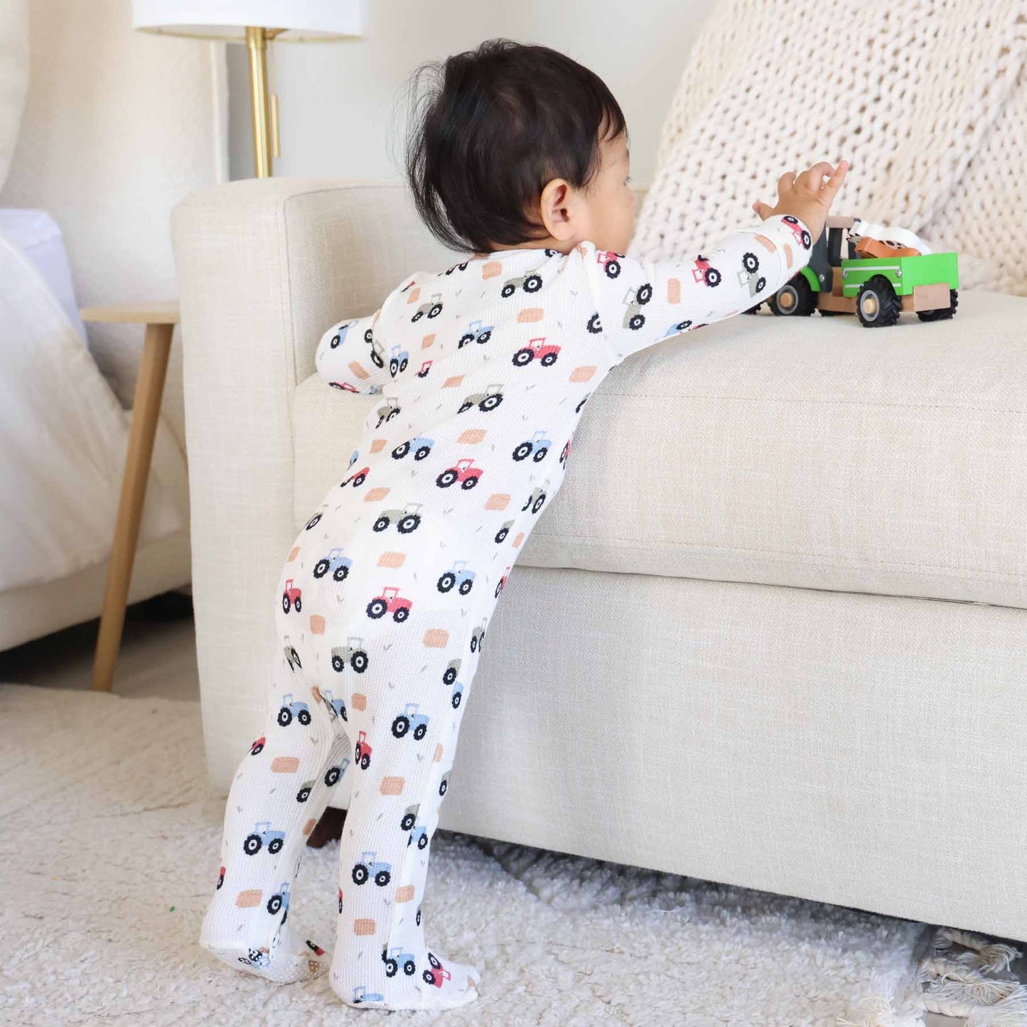 Little Farmer Bamboo Waffle Zipper Footie: Newborn
