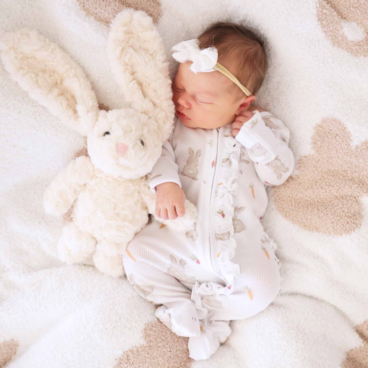 Cuddle Plush Friends: Bentley Bunny